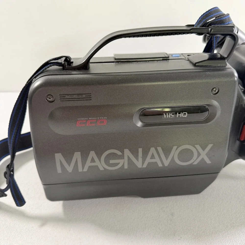 Vintage Magnavox Movie Maker VHS Camcorder CVK300AV02 AS IS FOR PARTS READ